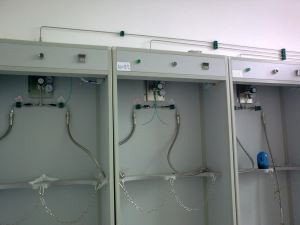 Laboratoř Bentral Gas Dodávka do laboratorní místnosti